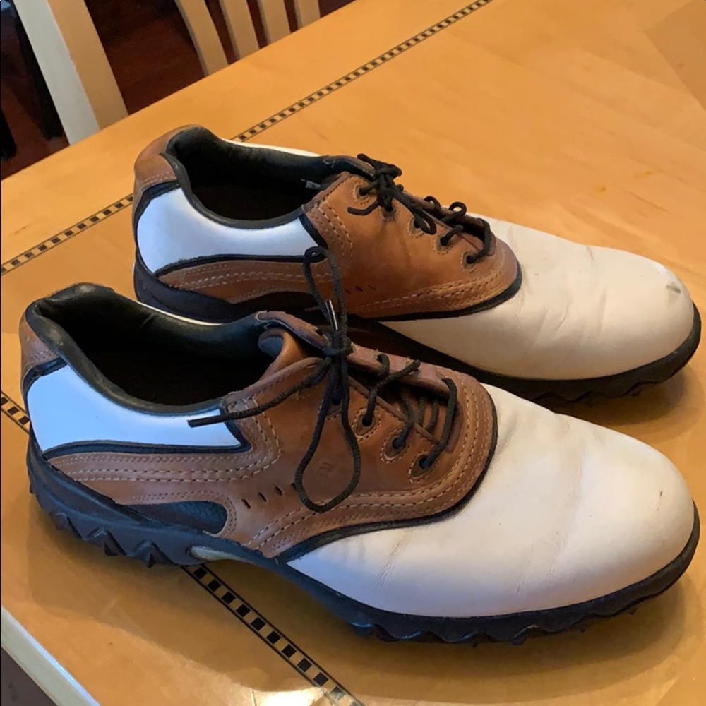 FootJoy Contour Golf Shoes. Men’s size 9.5